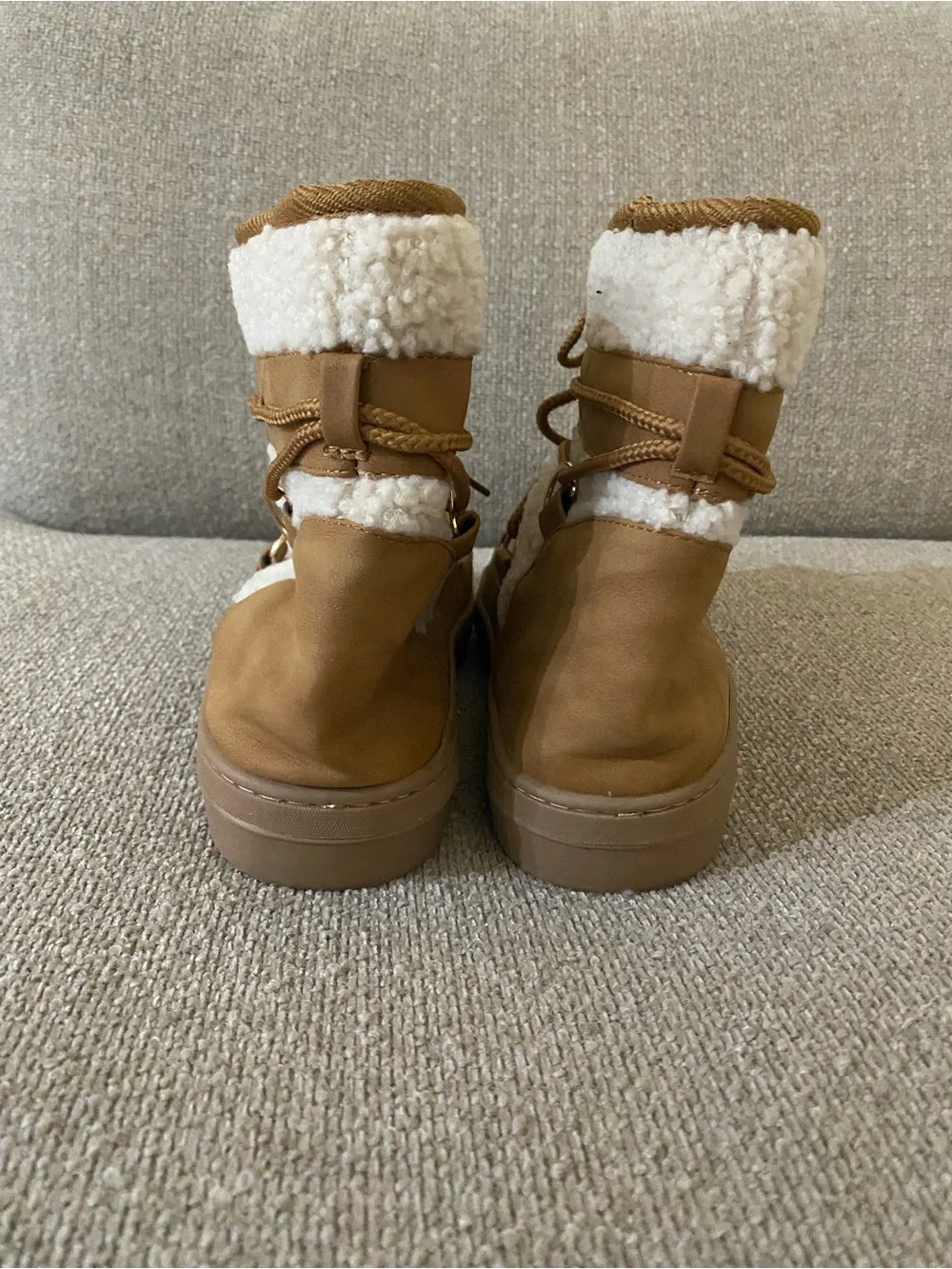 Cozy Sherpa Lace-Up Ankle Boots in Cream and Tan